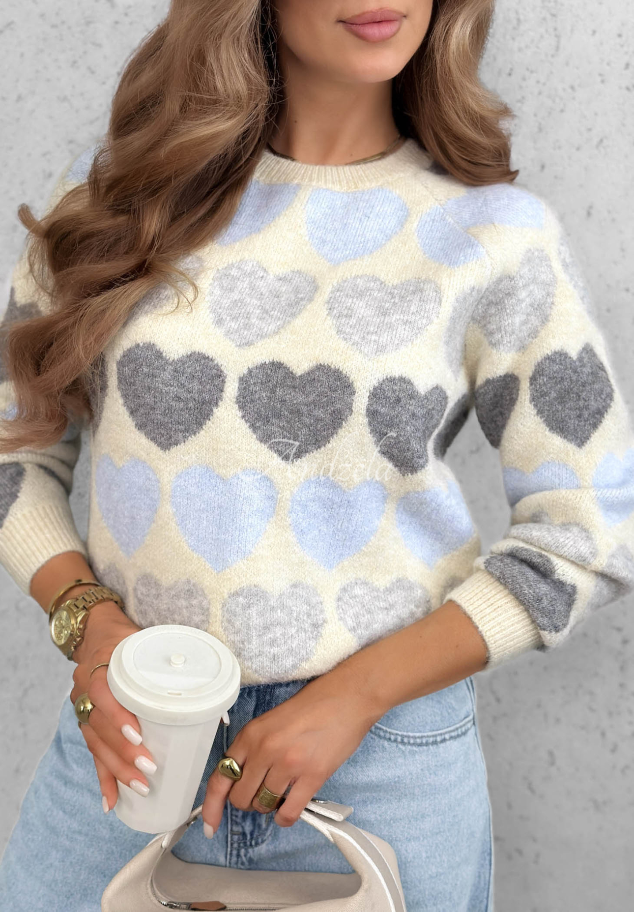 Měkký svetr s vlnou a srdíčky Soft Hearts béžovo-blankytný