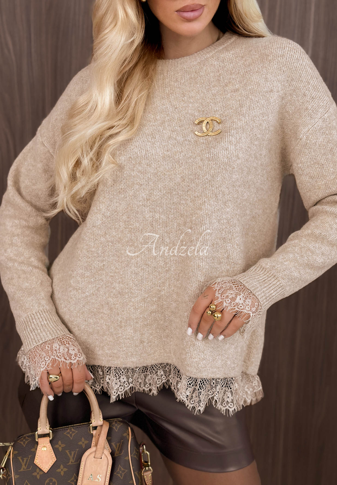 Oversize svetr s vlnou a krajkou Cozy Softness béžový