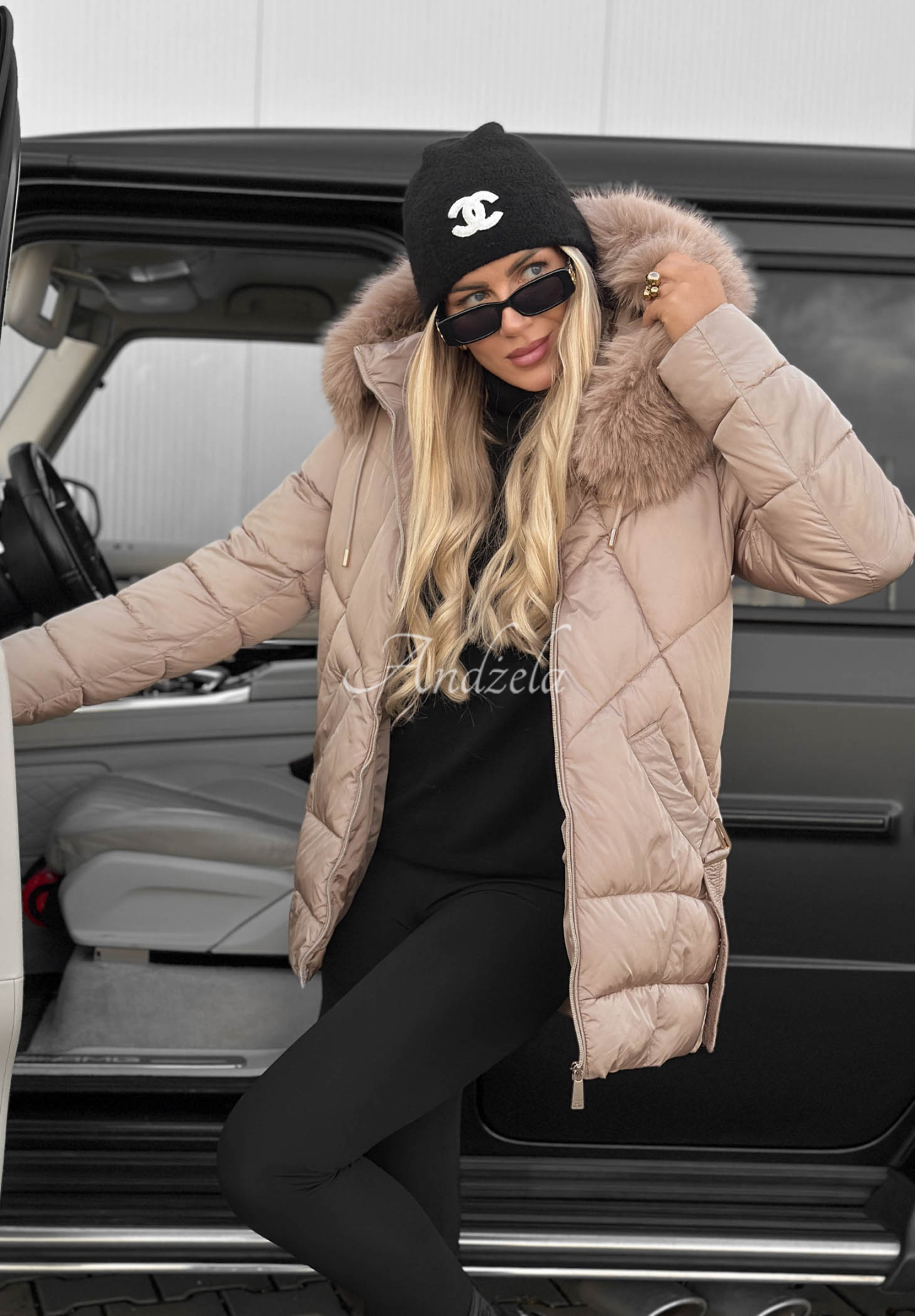 Prošívaná bunda s kožešinkou Snow Babe béžová