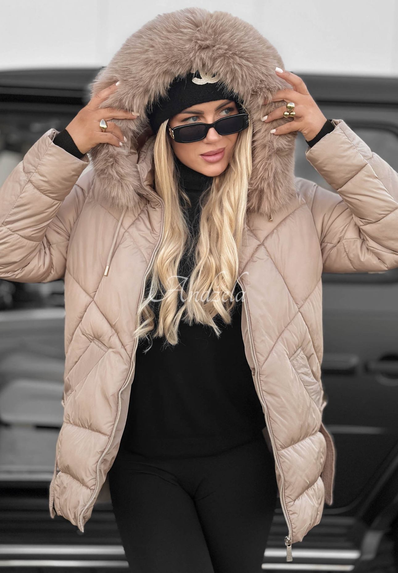 Prošívaná bunda s kožešinkou Snow Babe béžová