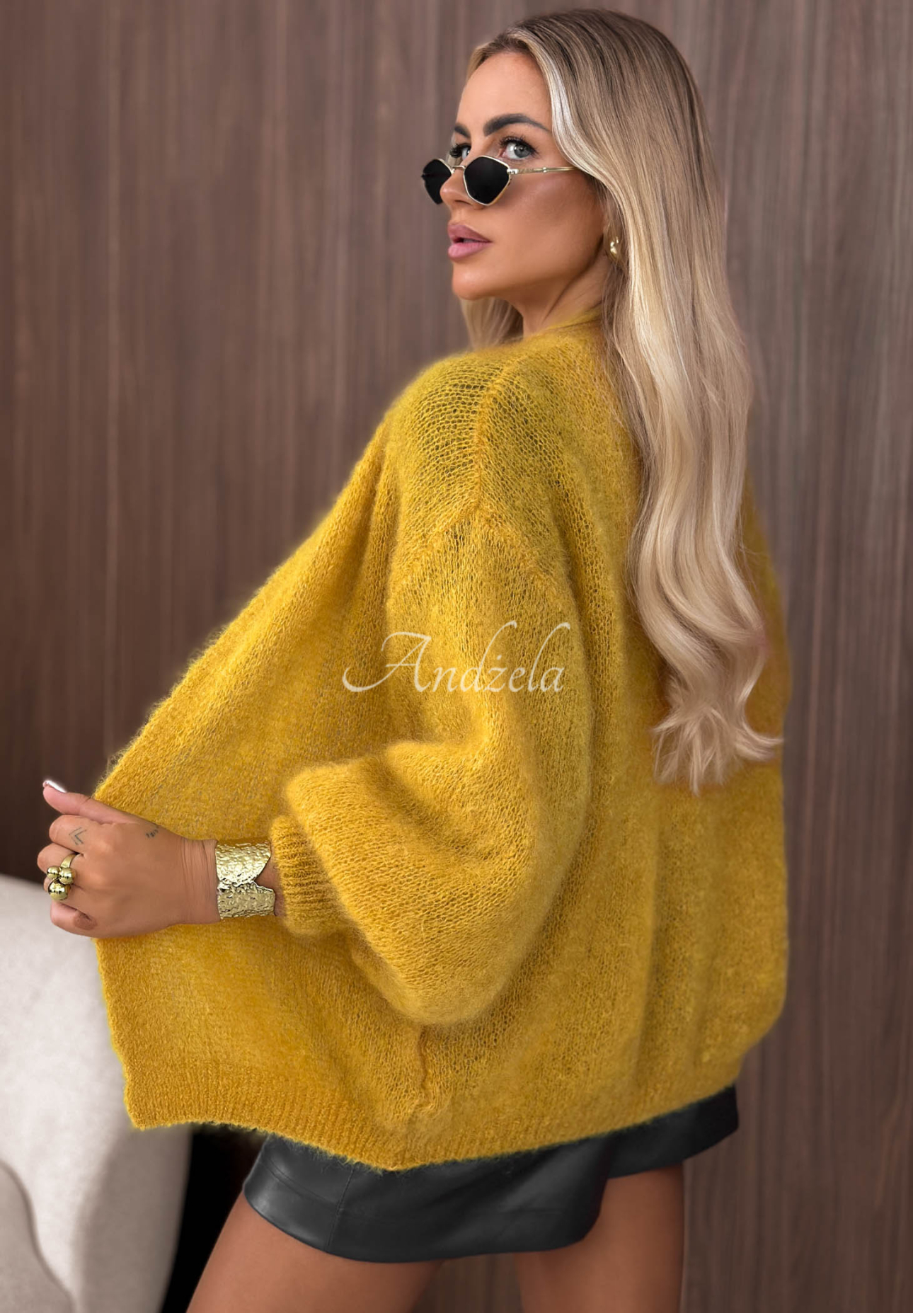 Oversize kardigan s mohérem bez zapínání Cozy Latte hořčicový