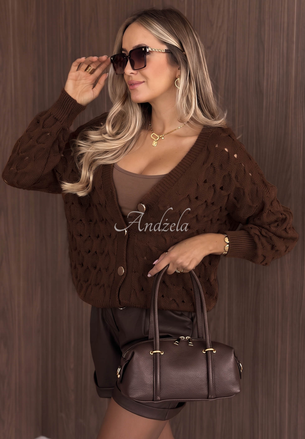 Krátký ažurový kardigan se zapínáním Knit Haven velbloudí