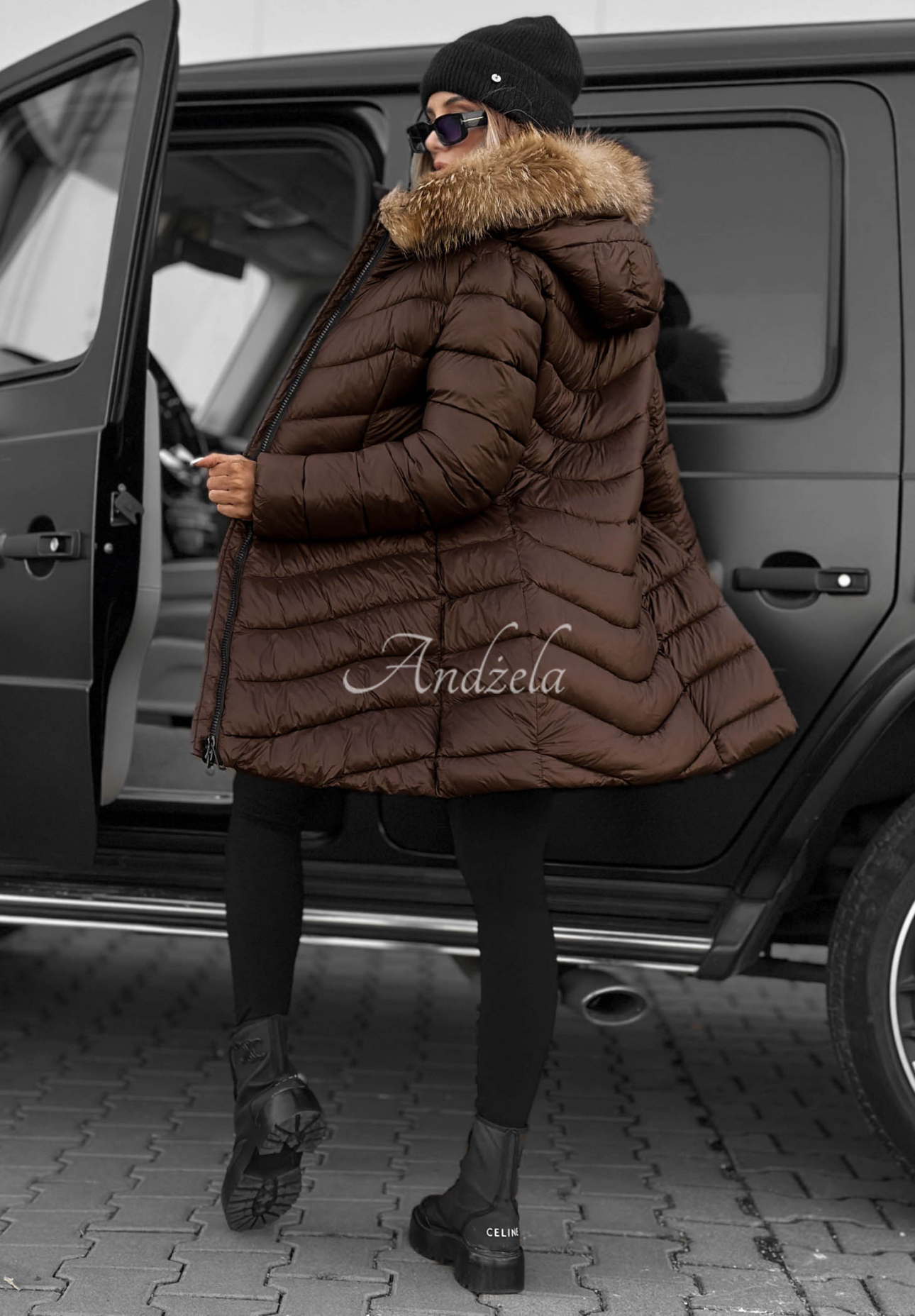 Prošívaná bunda s kapucí Winter čokoládová