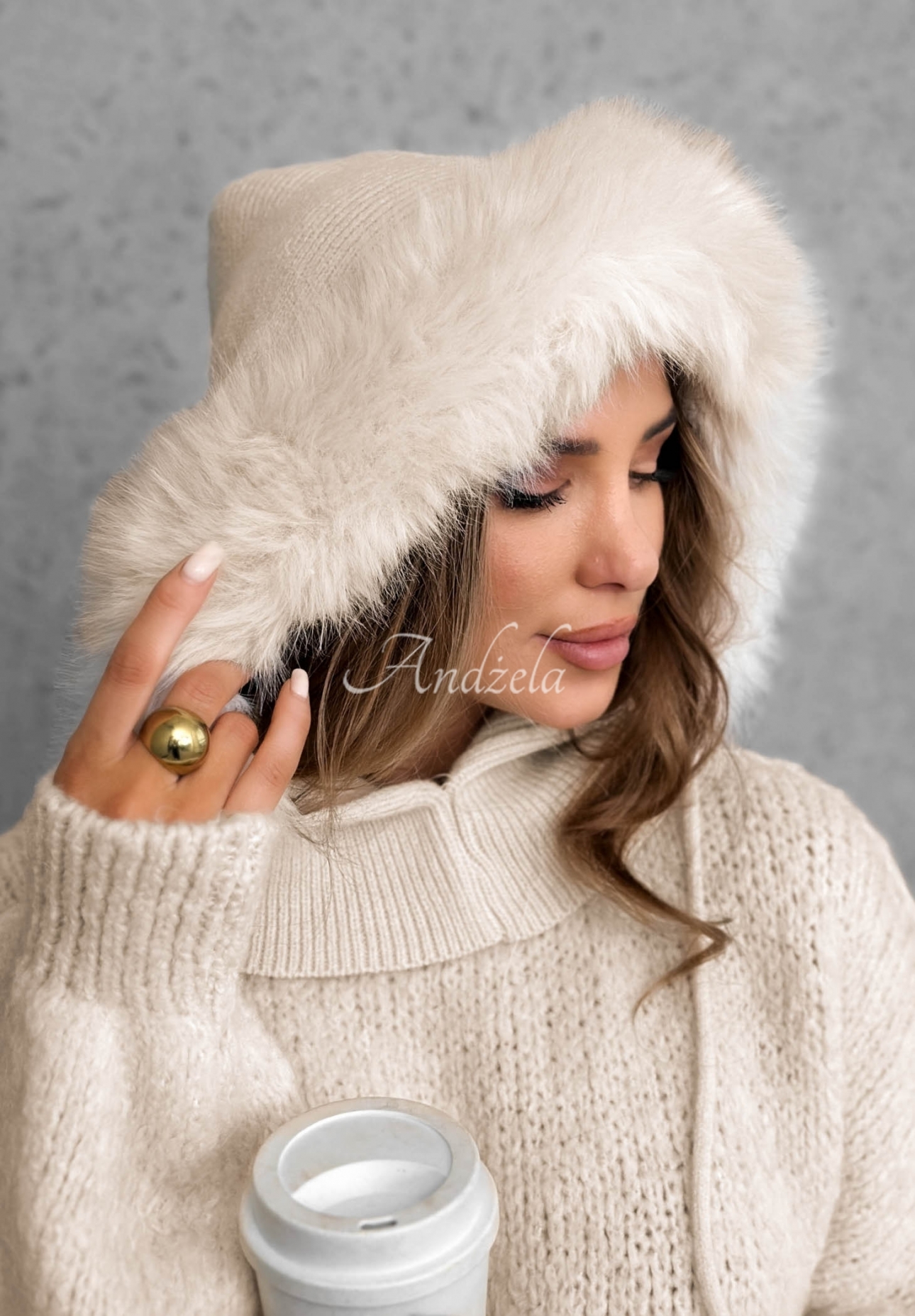 Nákrčník balaklava s kožešinkou Winter Crush béžový