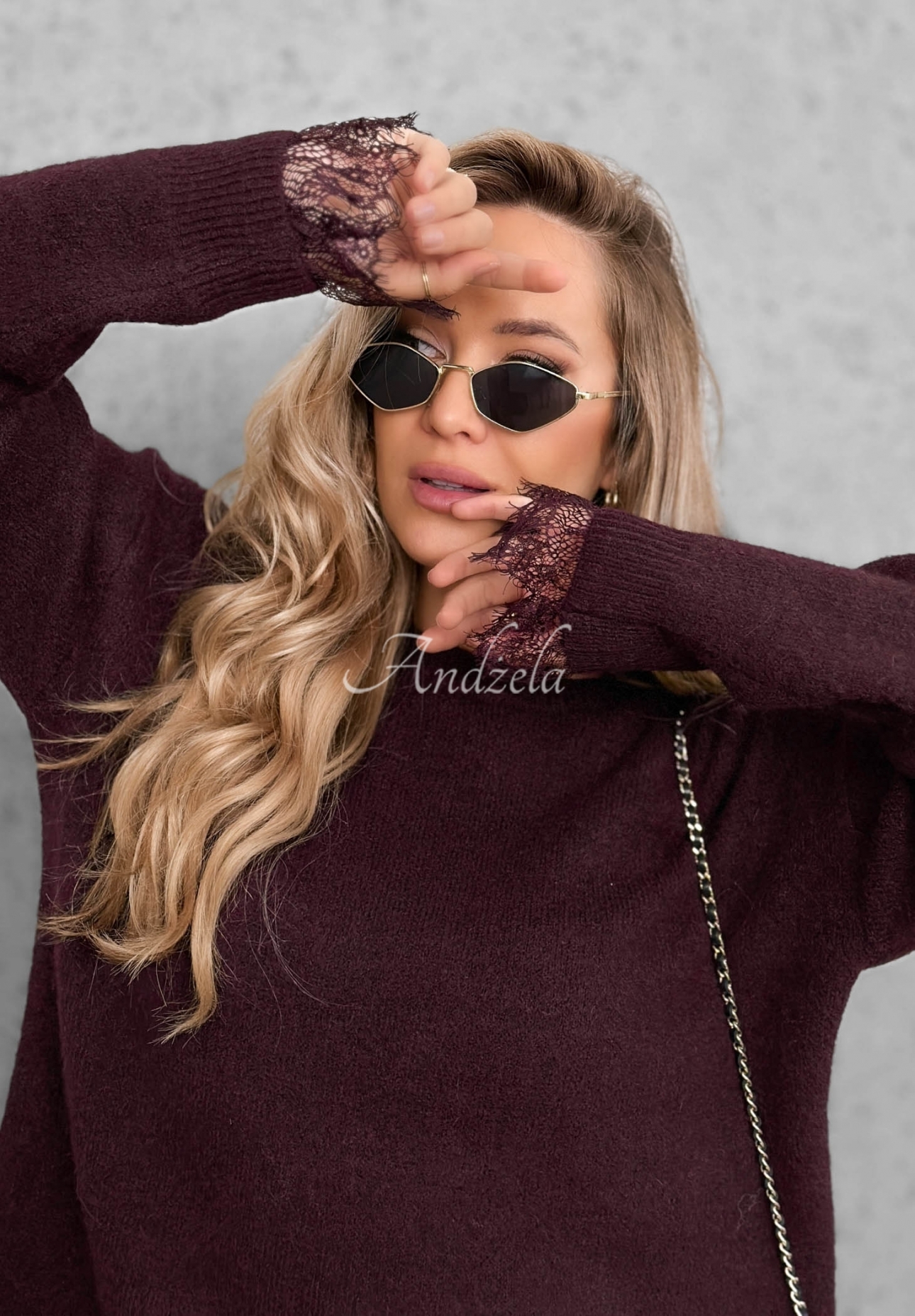 Oversize svetr s vlnou a krajkou Cozy Softness vínový