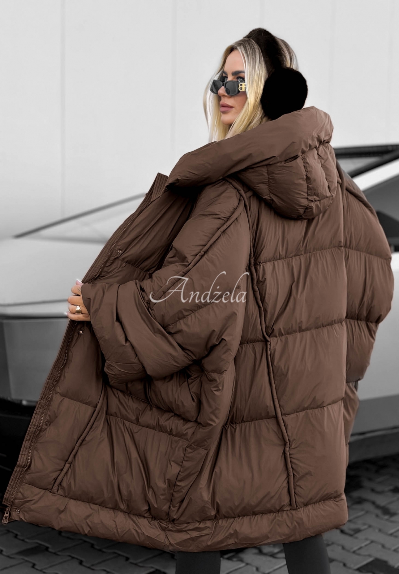 Oversize péřová bunda s kapucí Frozen Tale čokoládová