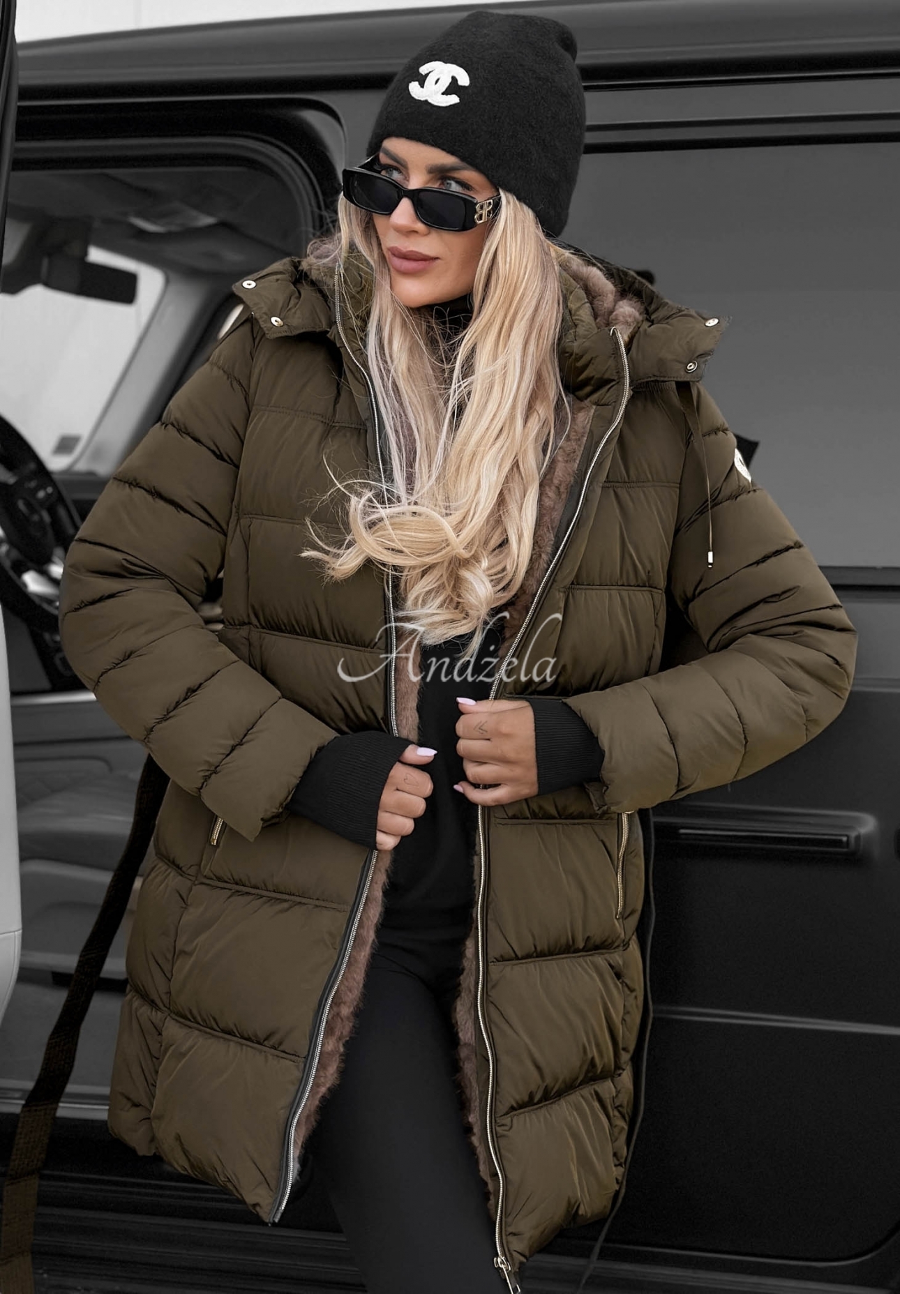 Dlouhá prošívaná bunda s kapucí a páskem Cold Theory khaki