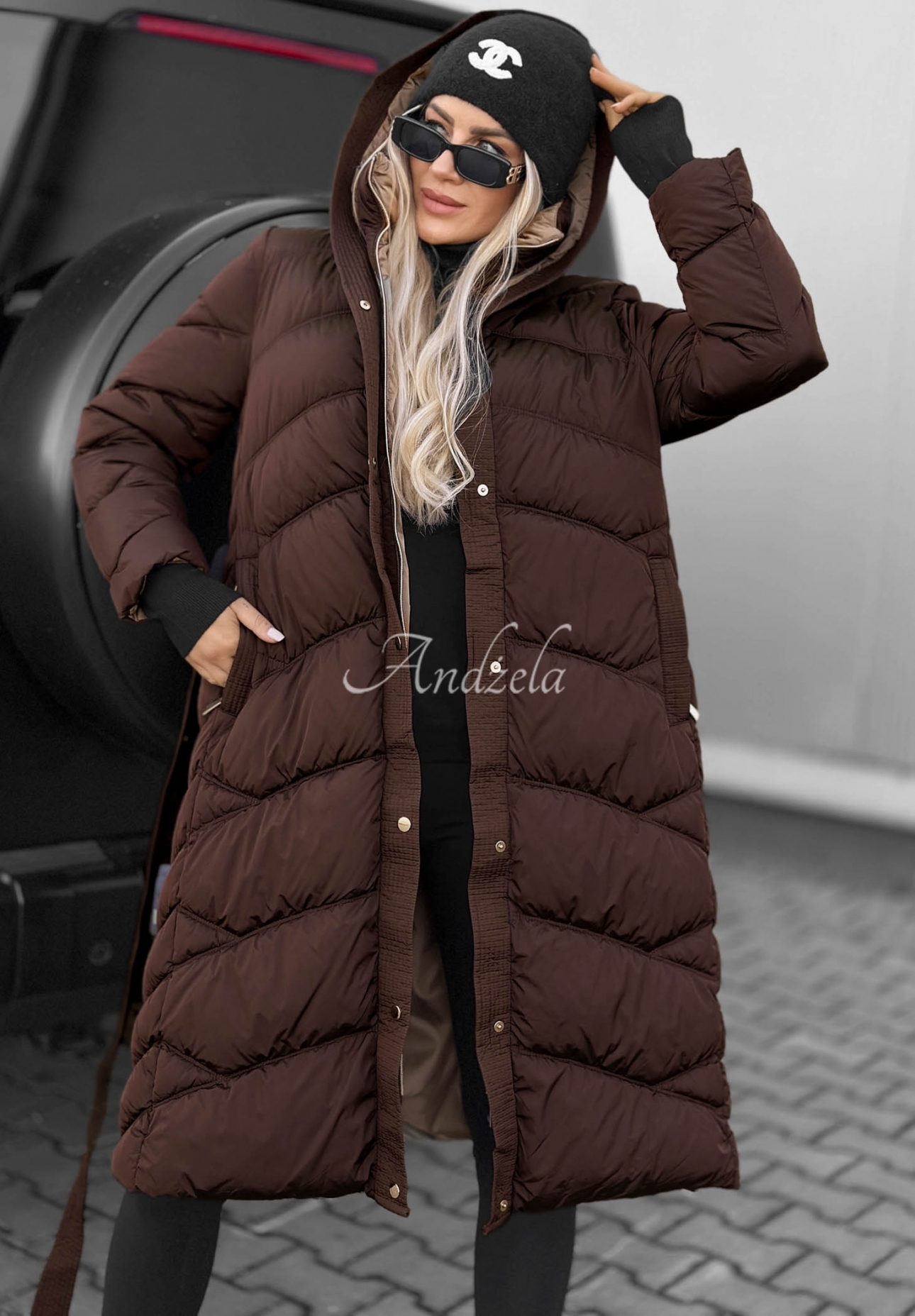 Dlouhá prošívaná bunda s kapucí a límcem Frost Angel čokoládová