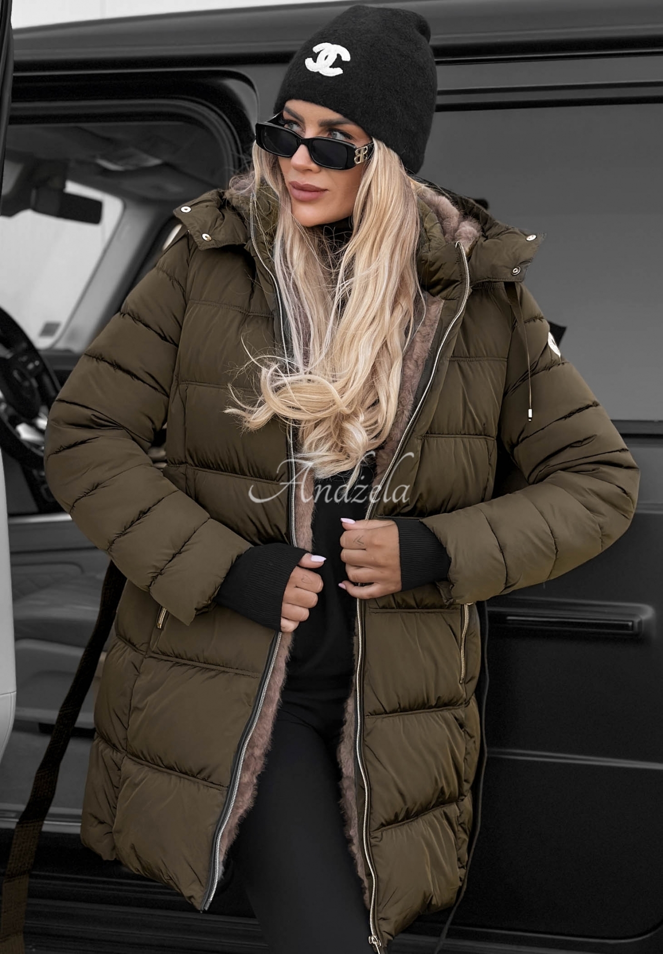 Dlouhá prošívaná bunda s kapucí a páskem Cold Theory khaki